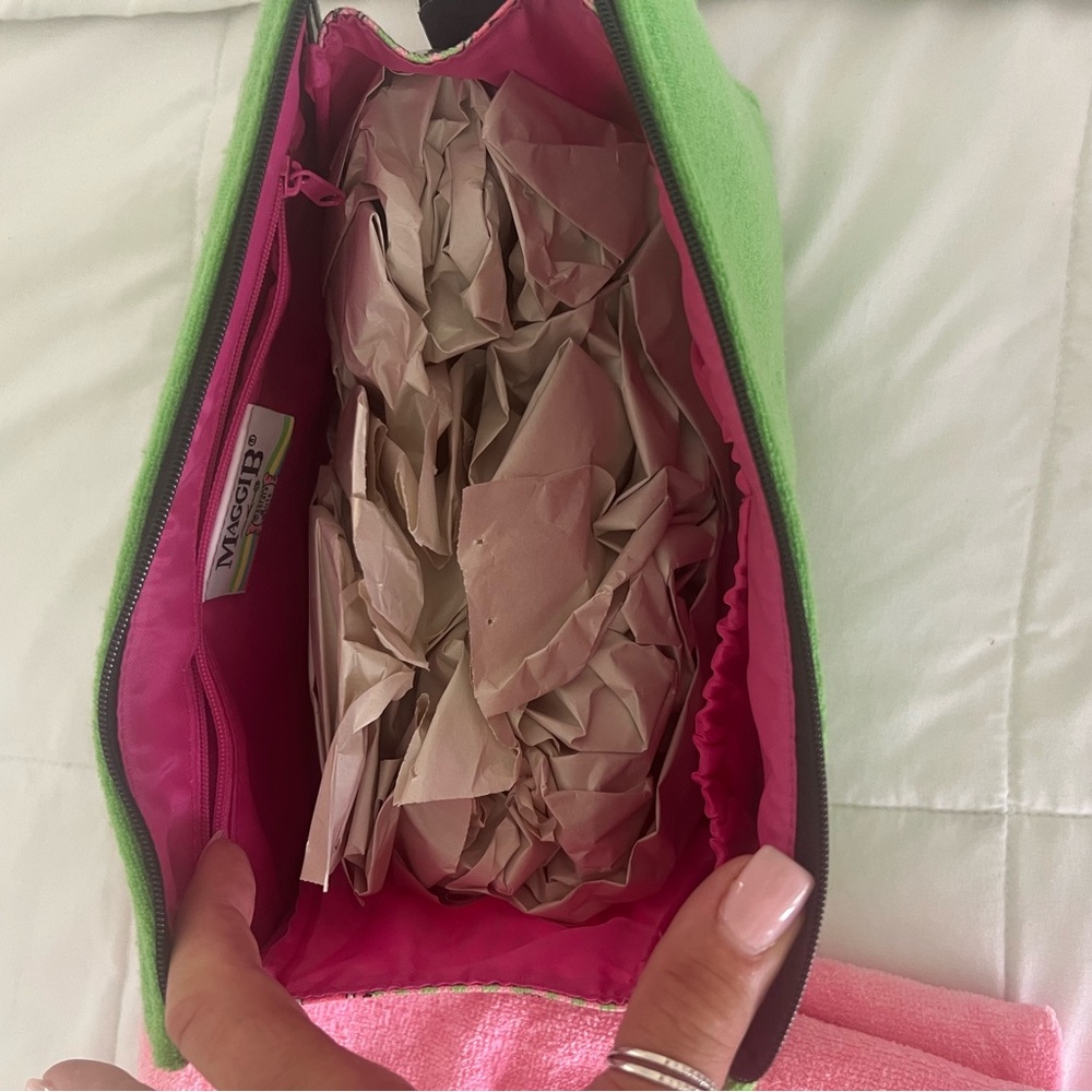 Pink and Green toiletry Accessory Set - Picture 6 of 11